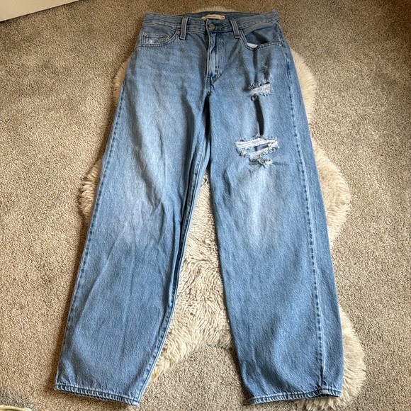 Levi’s Baggy Dad Jean - Picture 3 of 8